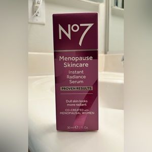 No 7 Menopause Skincare Instant Radiance Serum